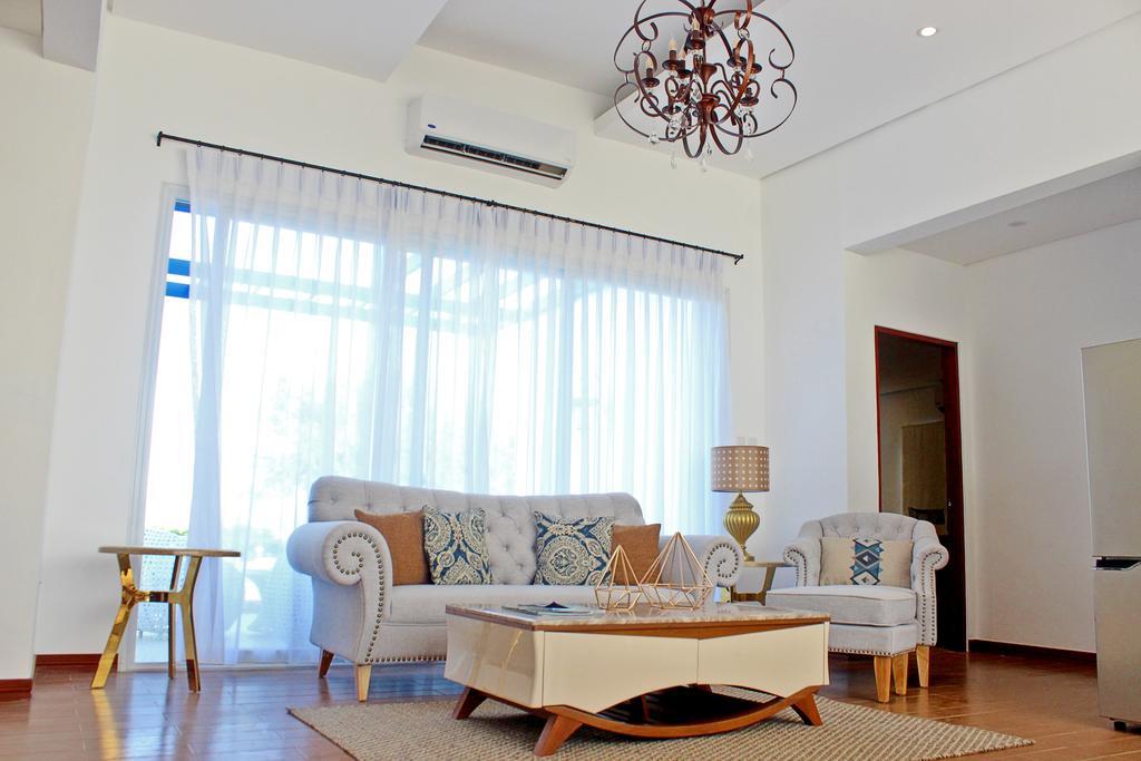 Thunderbird Resorts - Poro Point San Fernando City  Экстерьер фото