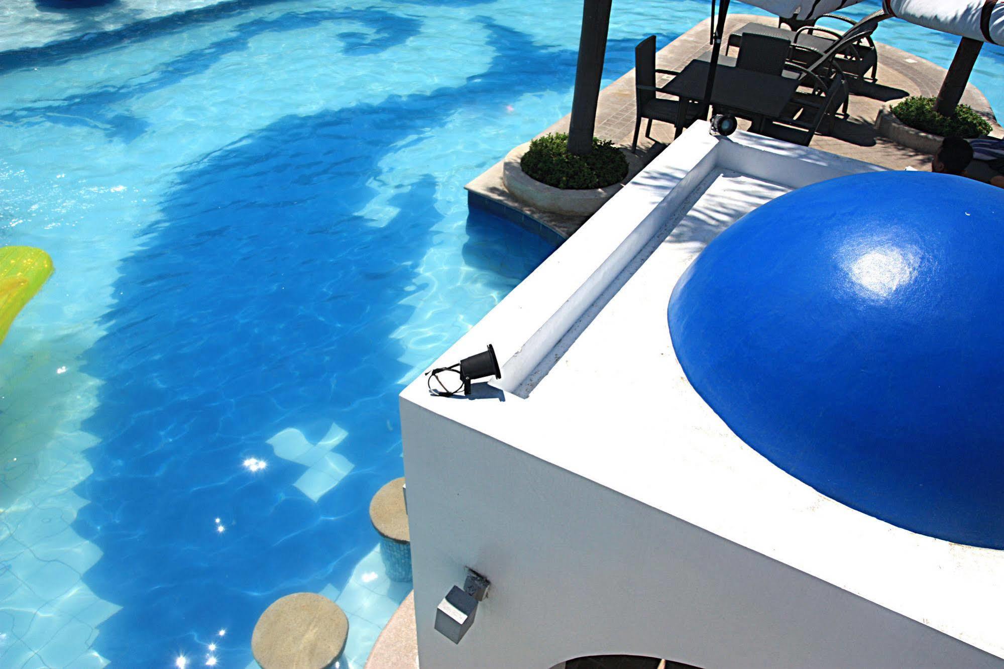 Thunderbird Resorts - Poro Point San Fernando City  Экстерьер фото